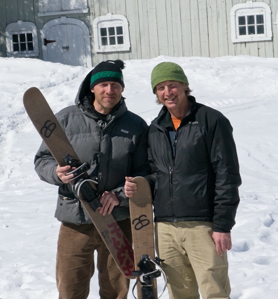 NILS Snowboard Equipment
